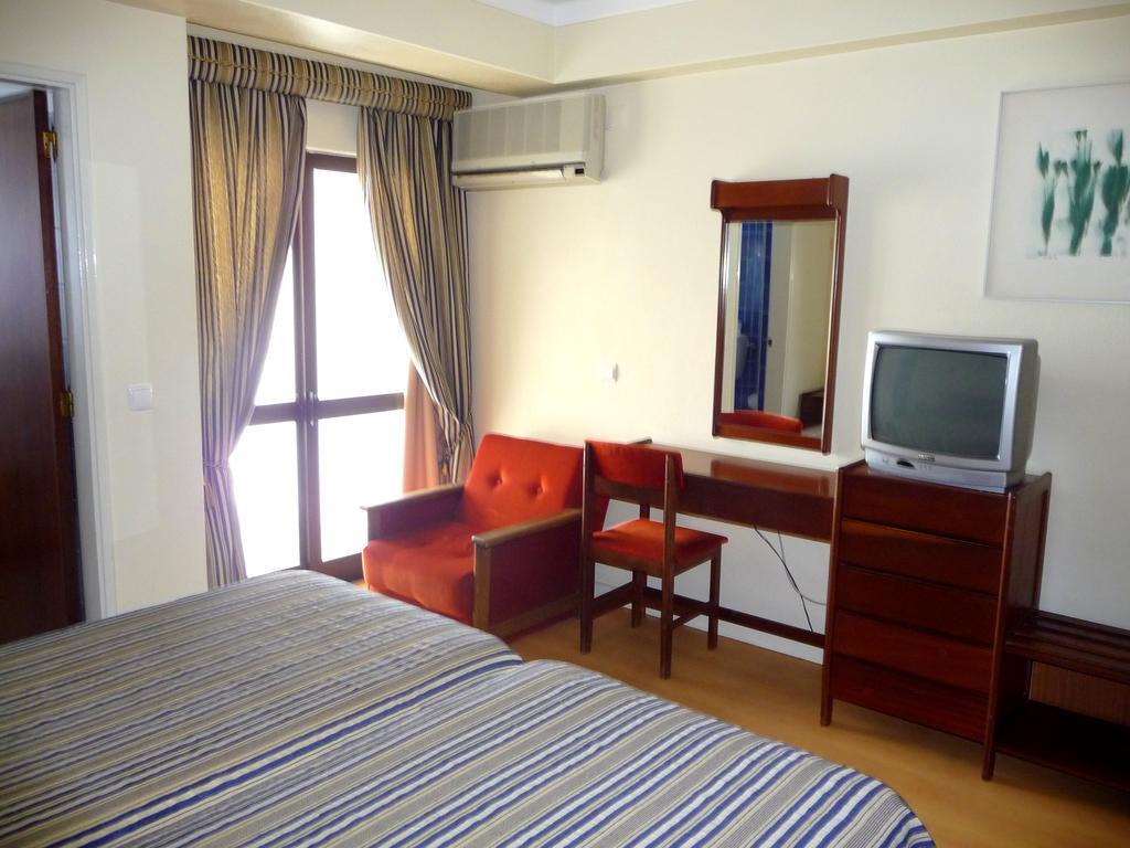 Hotel Tamargueira Figueira da Foz Quarto foto