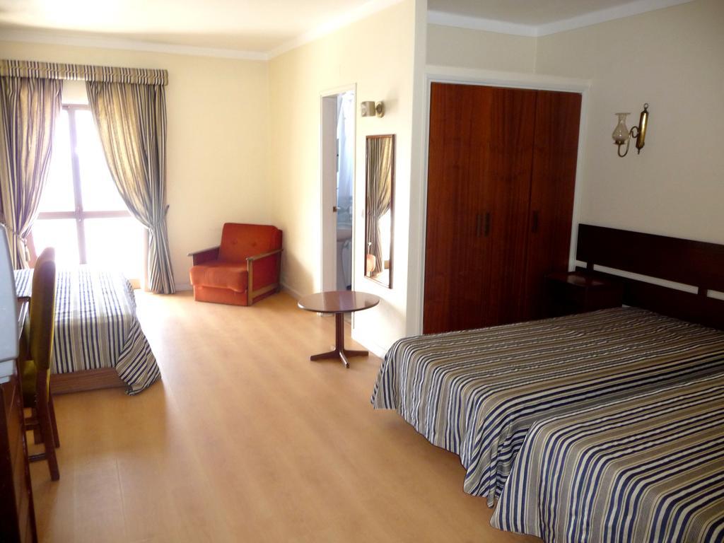 Hotel Tamargueira Figueira da Foz Quarto foto