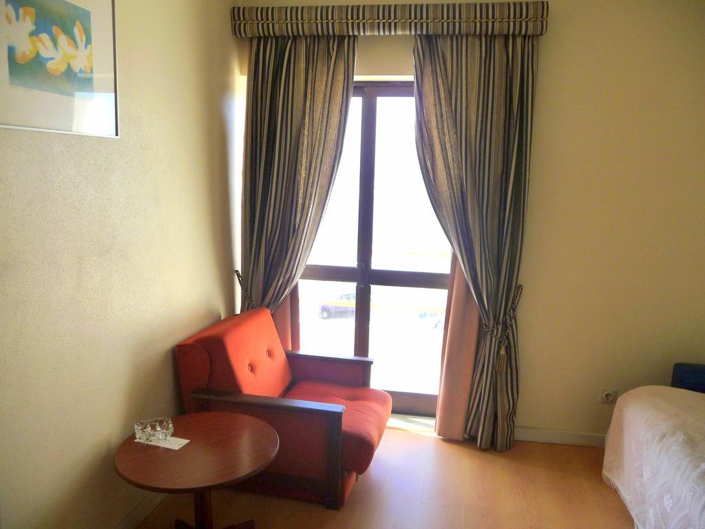 Hotel Tamargueira Figueira da Foz Quarto foto