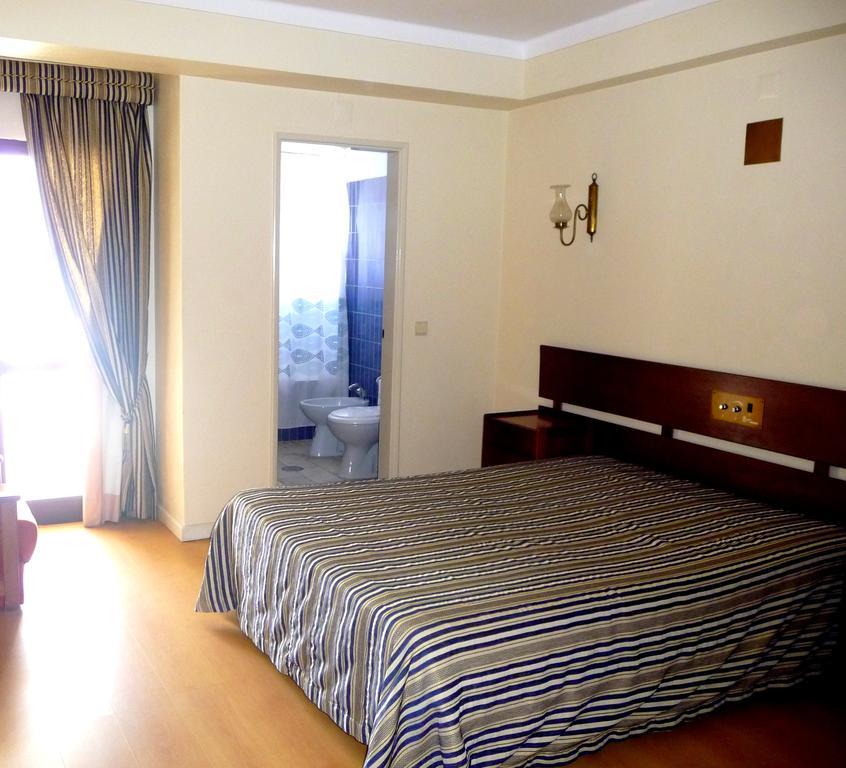 Hotel Tamargueira Figueira da Foz Quarto foto